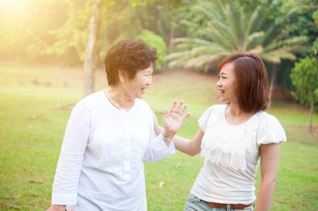 aging parents in singapore, caring for elderly in singapore, caregivers for seniors, elderlcare, homecare for elderly